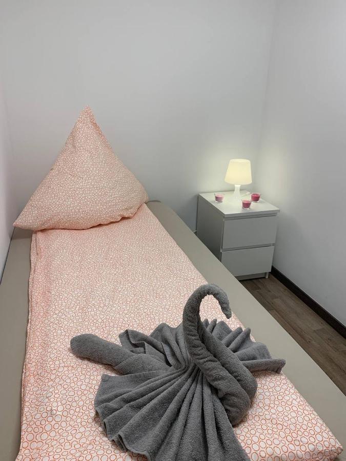 Central Private Rooms In Popular Neighborhood! Κολωνία Εξωτερικό φωτογραφία